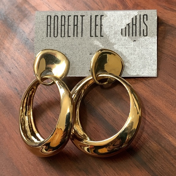 NWT Robert Lee Morris gold tone hoop earrings - Picture 2 of 4